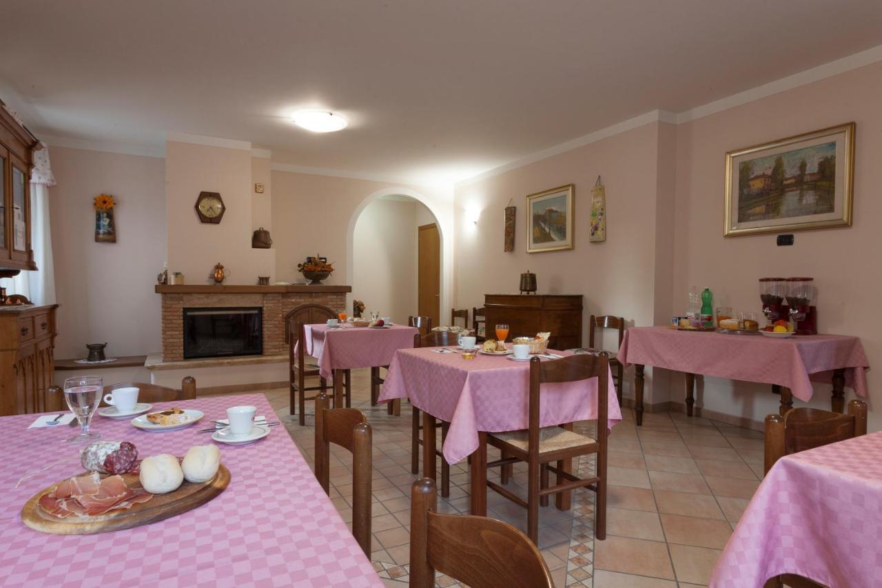 Agriturismo La Panoramica Villa Assisi Bagian luar foto