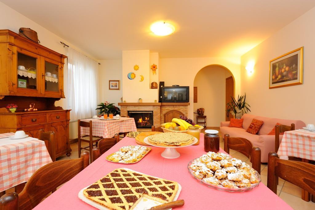 Agriturismo La Panoramica Villa Assisi Bagian luar foto