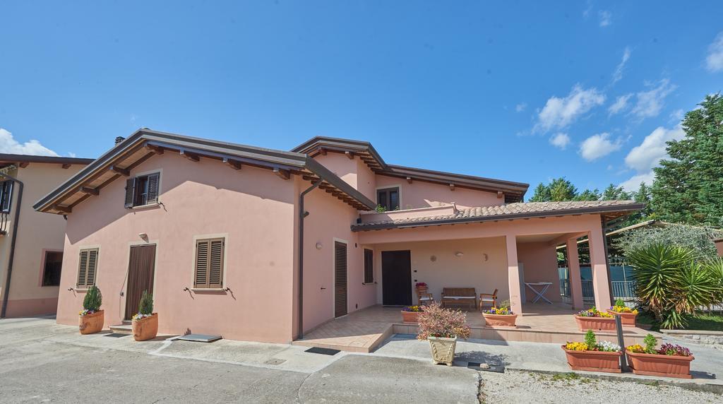 Agriturismo La Panoramica Villa Assisi Bagian luar foto
