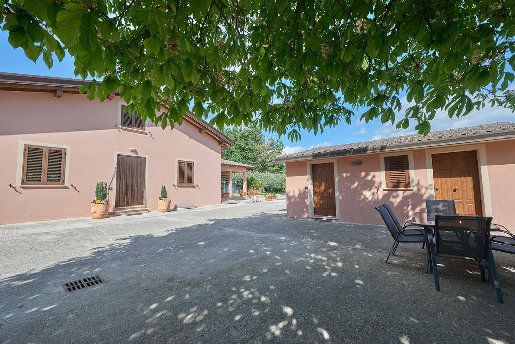 Agriturismo La Panoramica Villa Assisi Bagian luar foto