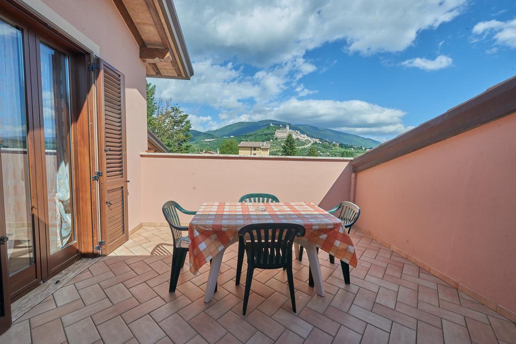 Agriturismo La Panoramica Villa Assisi Bagian luar foto